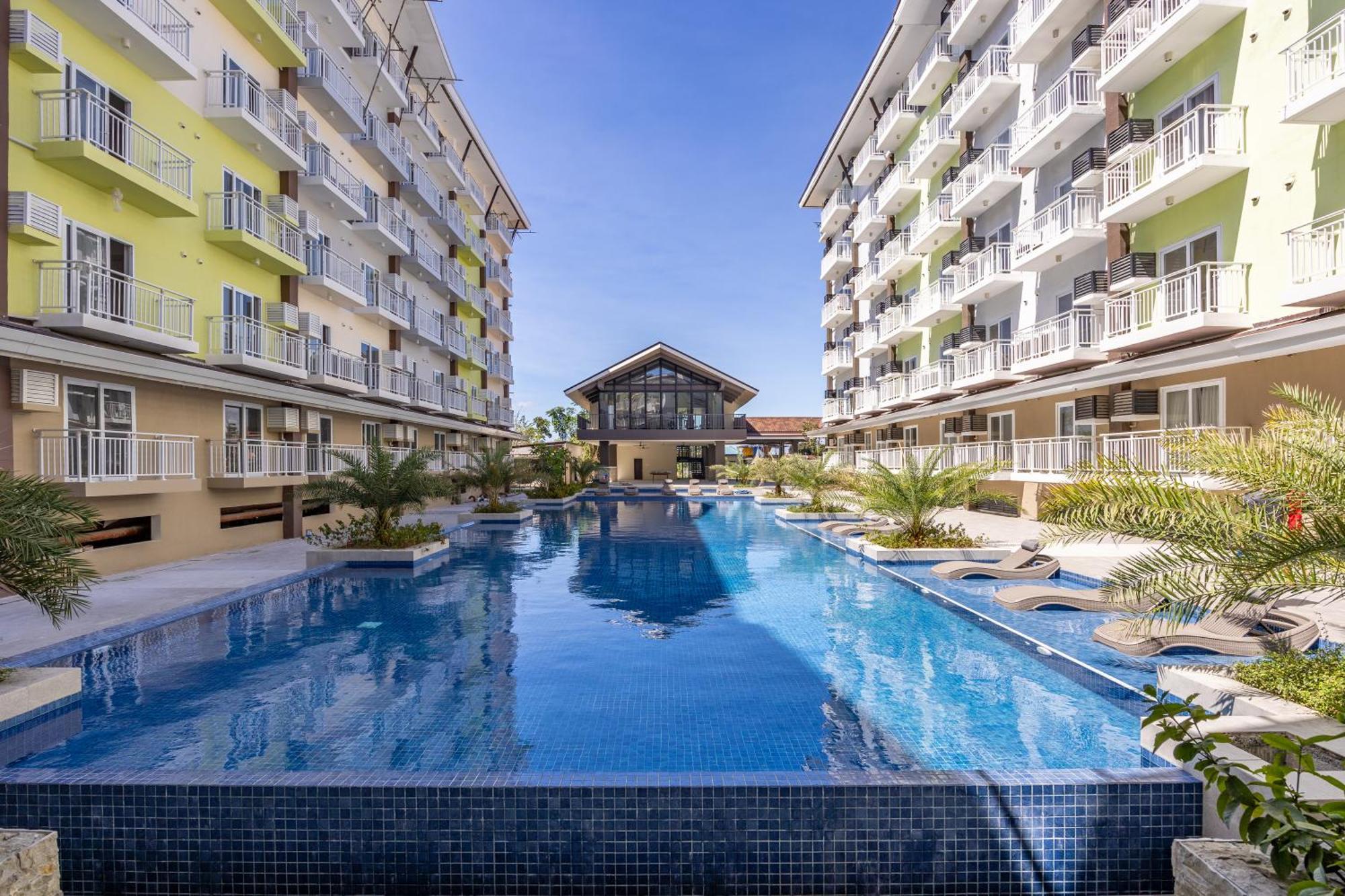 732 Express Condotel, 3 Minutes To Airport, With Gym & Pool Fast Wi-Fi, Free Netflix Lapu-Lapu City Exterior photo